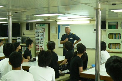 船内活動の説明
