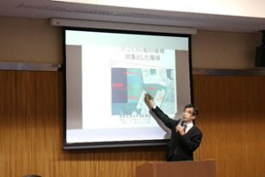 最終講義をされる小林英一教授
