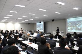 会場での討論