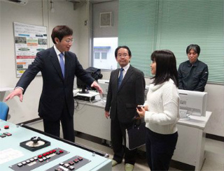 船舶運航シミュレータの見学